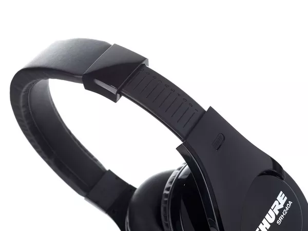 SHURE SRH240